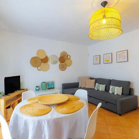 Дом отдыха Alinico House Majanicho