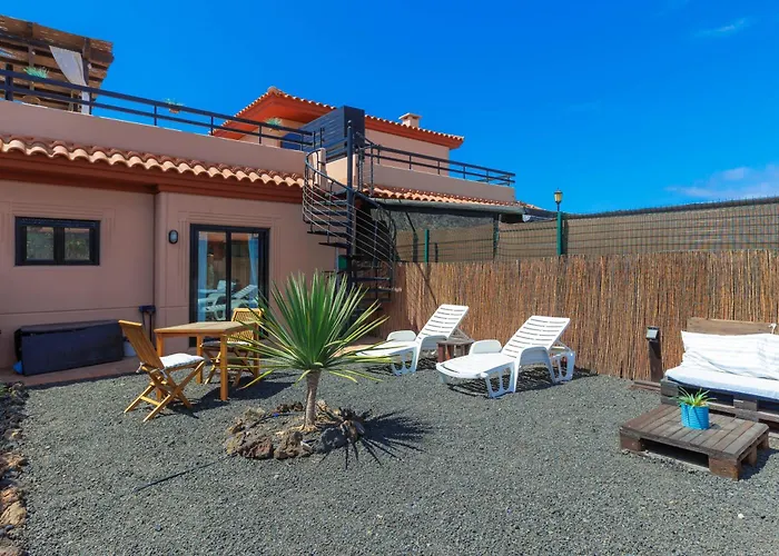 別荘 Alinico House