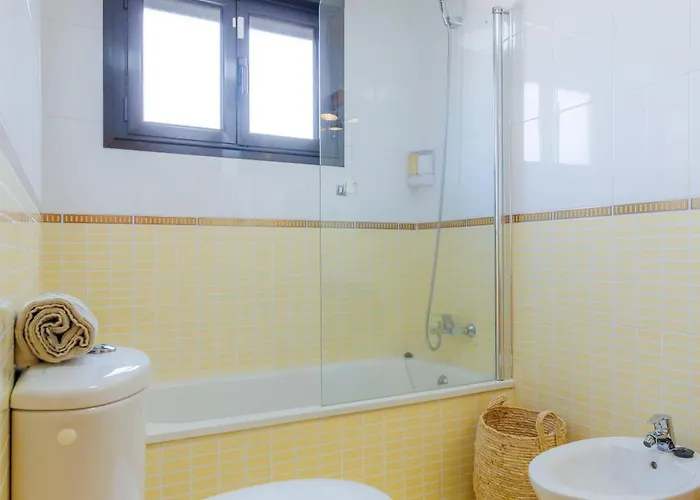 Alinico House Majanicho