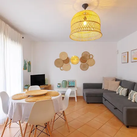 Alinico House Nyaraló *