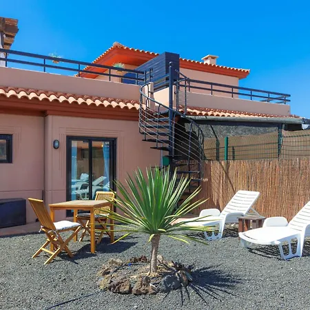 Alinico House Nyaraló *