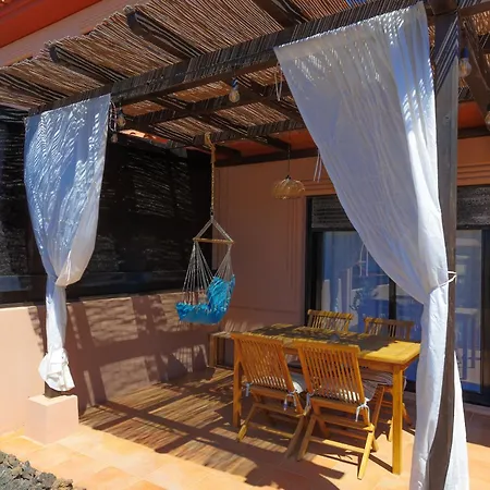 Alinico House Hébergement de vacances *