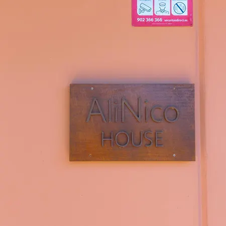 Alinico House Hébergement de vacances *