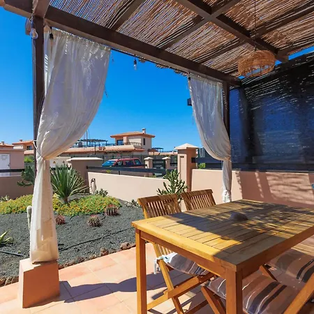 Alinico House Nyaraló