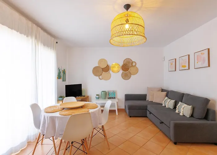 Alinico House Nyaraló *